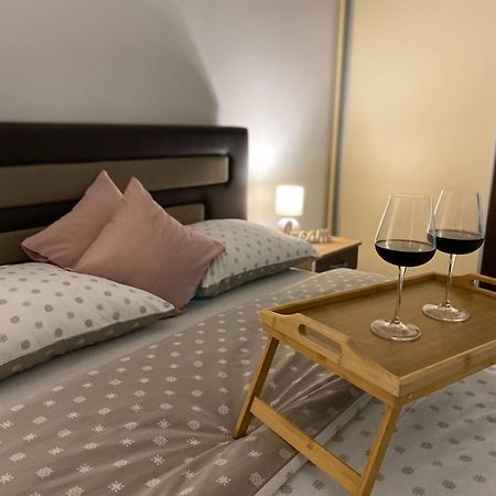 Apartman Ns Dan Centar Novi Sad Exterior foto